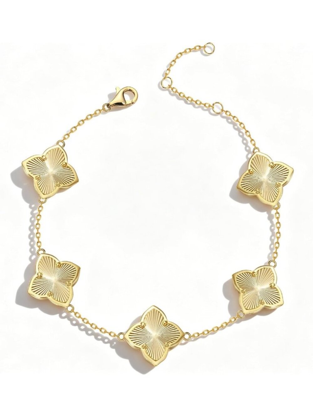 Chic Gold Clover Flower Four Leaf Bracelet for Women - Stylish & Elegant